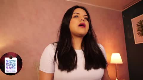 Snapshot of sophia_wilsonn_ chatting on June 11, 11:30 am Sofi online show from June 11, 11:30 am