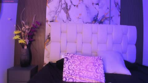 Snapshot of sophiaa10 chatting on April 21, 1:42 am sophiaa10 online show from April 21, 1:42 am