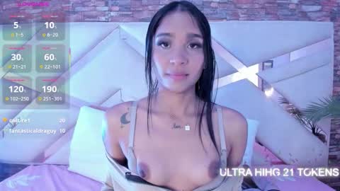 Sophia Paris online show from March 6, 3:47 am