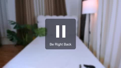 sophiaarmani online show from February 6, 4:03 pm