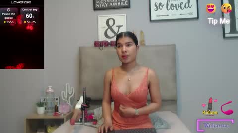 Snapshot of sophiabedford chatting on May 16, 2:16 pm Sophia Bedford online show from May 16, 2:16 pm
