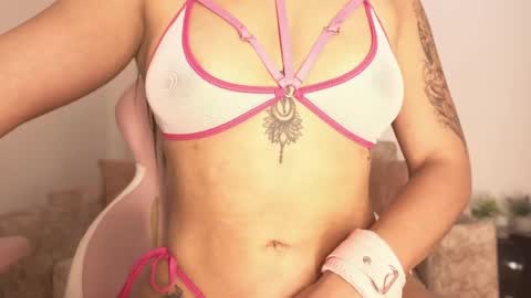 Snapshot of sophiacolemann chatting on May 18, 4:07 am sophiacolemann online show from May 18, 4:07 am