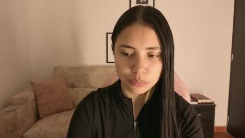 Snapshot of sophiacolemann chatting on June 16, 1:52 am sophiacolemann online show from June 16, 1:52 am