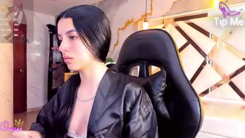 Snapshot of sophiadoll_tf chatting on June 12, 1:32 pm sophiadoll_tf online show from June 12, 1:32 pm