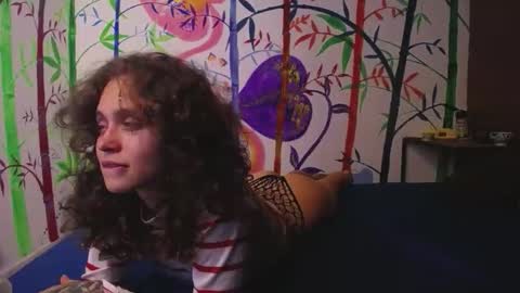 Snapshot of sophiamiller6 chatting on June 11, 2:00 am sophiamiller6 online show from June 11, 2:00 am