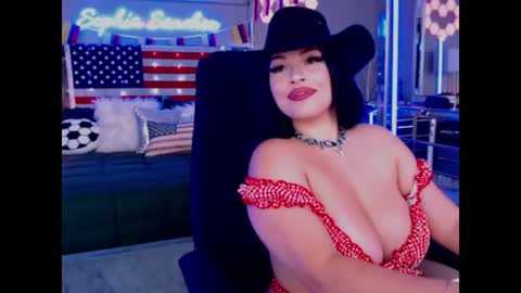 Snapshot of sophiasanchezxxx chatting on July 4, 11:22 pm sophiasanchezxxx online show from July 4, 11:22 pm