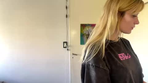 Sofi online show from March 15, 8:04 pm