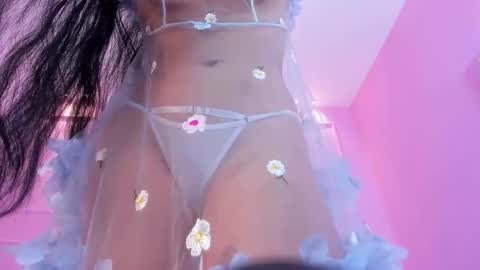 S O P H I A  online show from October 16, 1:23 pm