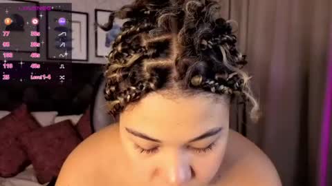Snapshot of sophie__blare chatting on July 31, 7:13 pm sophie__blare online show from July 31, 7:13 pm