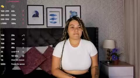Snapshot of sophie__blare chatting on August 5, 7:17 pm sophie__blare online show from August 5, 7:17 pm