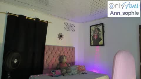 sophie doll online show from October 17, 5:26 pm