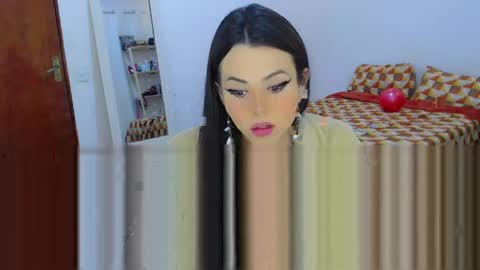 Snapshot of sophie_fantasy_hot chatting on May 18, 7:31 pm Sophie Fantasys online show from May 18, 7:31 pm