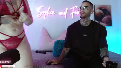 Snapshot of sophie_foxx chatting on May 28, 12:02 pm SOPHIE - FOXX online show from May 28, 12:02 pm