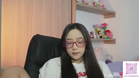 Snapshot of sophie_lii chatting on June 7, 10:24 pm Sophie or Sof online show from June 7, 10:24 pm