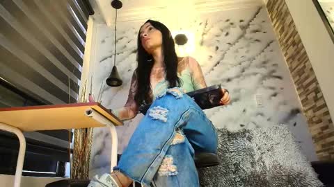 Sophie online show from November 4, 12:04 pm