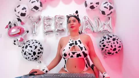 sophie_newton online show from June 5, 12:33 pm