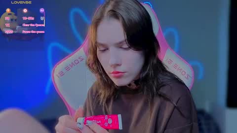 sophie_nomenal_ online show from May 22, 3:06 pm