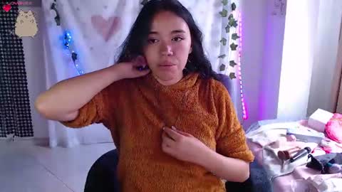 Snapshot of sophie_north chatting on July 29, 6:06 pm Sophie online show from July 29, 6:06 pm