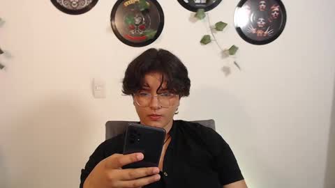 sophie_ross1 online show from September 20, 4:13 am