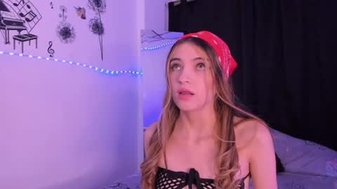 Snapshot of sophie_vega1 chatting on July 23, 1:41 am Sophie online show from July 23, 1:41 am