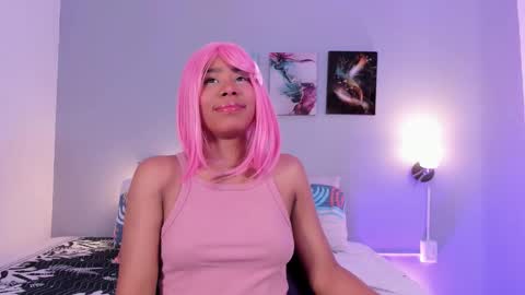 sophie_w1 online show from November 10, 12:15 pm