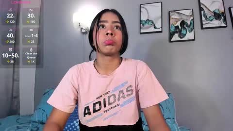 sophie_w1 online show from January 8, 12:07 pm