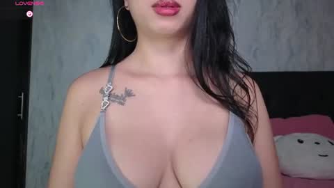 Snapshot of sophie_x1 chatting on July 20, 1:09 am Sophie online show from July 20, 1:09 am