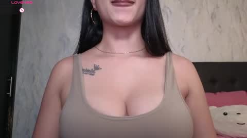 Snapshot of sophie_x1 chatting on July 30, 1:37 am Sophie online show from July 30, 1:37 am
