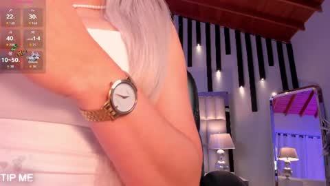 Sophie online show from June 15, 11:40 pm