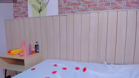 Sophie online show from February 14, 3:26 pm