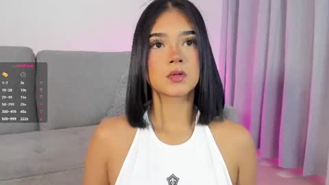 sophie  online show from June 9, 2:50 pm