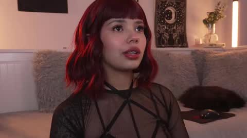 Sophiee  online show from October 1, 9:32 pm