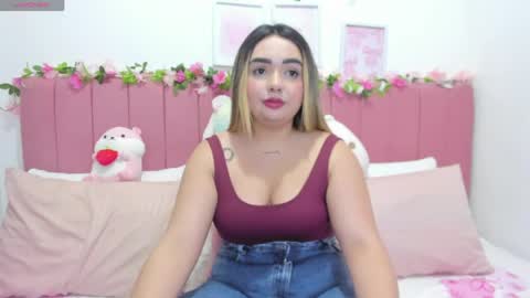 sophiee rosee online show from April 22, 11:39 pm