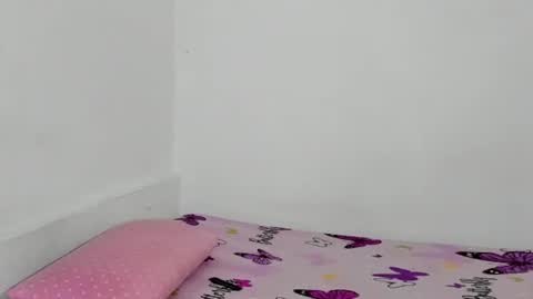 sophiee veryhot online show from November 28, 10:34 pm