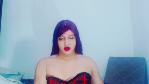 Snapshot of sophiehillsxo chatting on January 7, 3:42 am sophiehillsxo online show from January 7, 3:42 am
