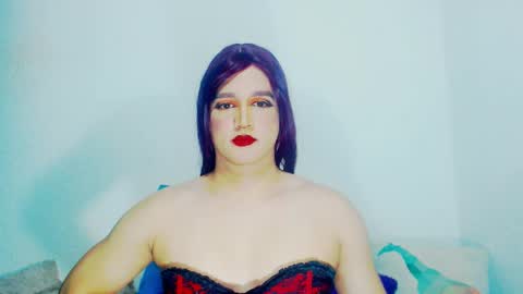 sophiehillsxo online show from May 2, 6:51 am