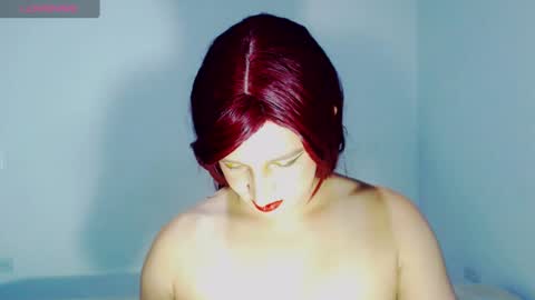 sophiehillsxo online show from July 10, 7:12 am