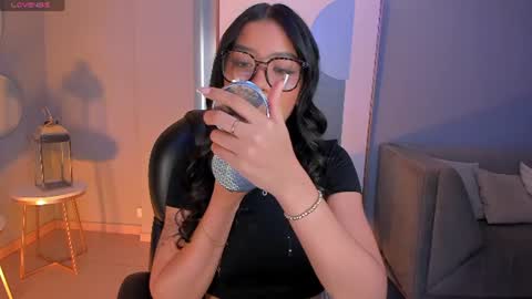 Sophie Houston online show from June 13, 2:42 am