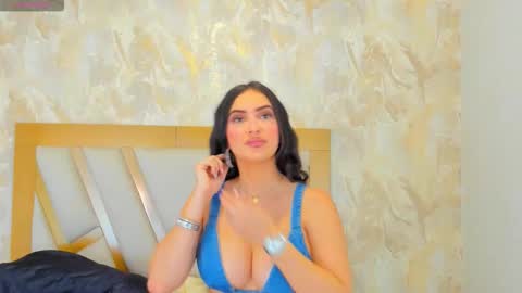 Snapshot of sophiekozlov chatting on October 18, 1:34 pm Sophie online show from October 18, 1:34 pm