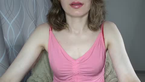Sophiemisss online show from July 2, 6:30 am