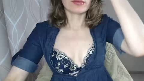 Sophiemisss online show from July 7, 6:27 am