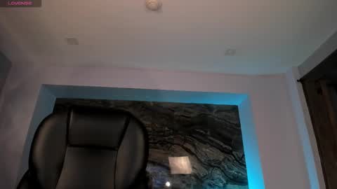 Sophie  Palmer online show from February 8, 12:08 pm