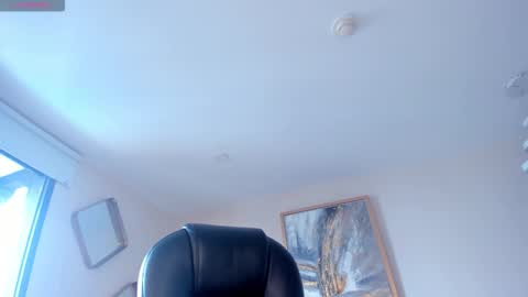 Sophie  Palmer online show from February 9, 7:51 pm