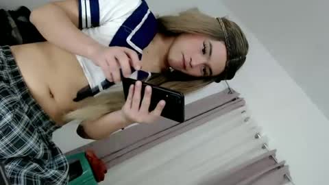 SOPHIEX online show from June 25, 5:23 am