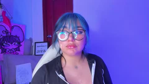 Snapshot of sophievv chatting on February 5, 10:25 pm Sophie online show from February 5, 10:25 pm