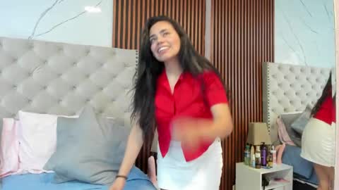 My name is Sofia online show from April 26, 11:52 am