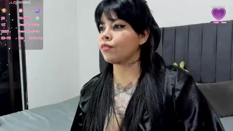 SOPHIE online show from January 29, 3:33 am