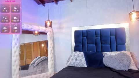 Snapshot of sophiia_gomezz_ chatting on February 5, 7:53 pm sophi online show from February 5, 7:53 pm