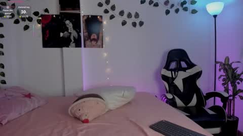 Sophie online show from November 8, 7:12 pm