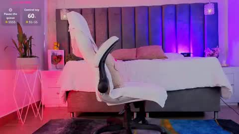 Sophi online show from July 6, 3:03 pm